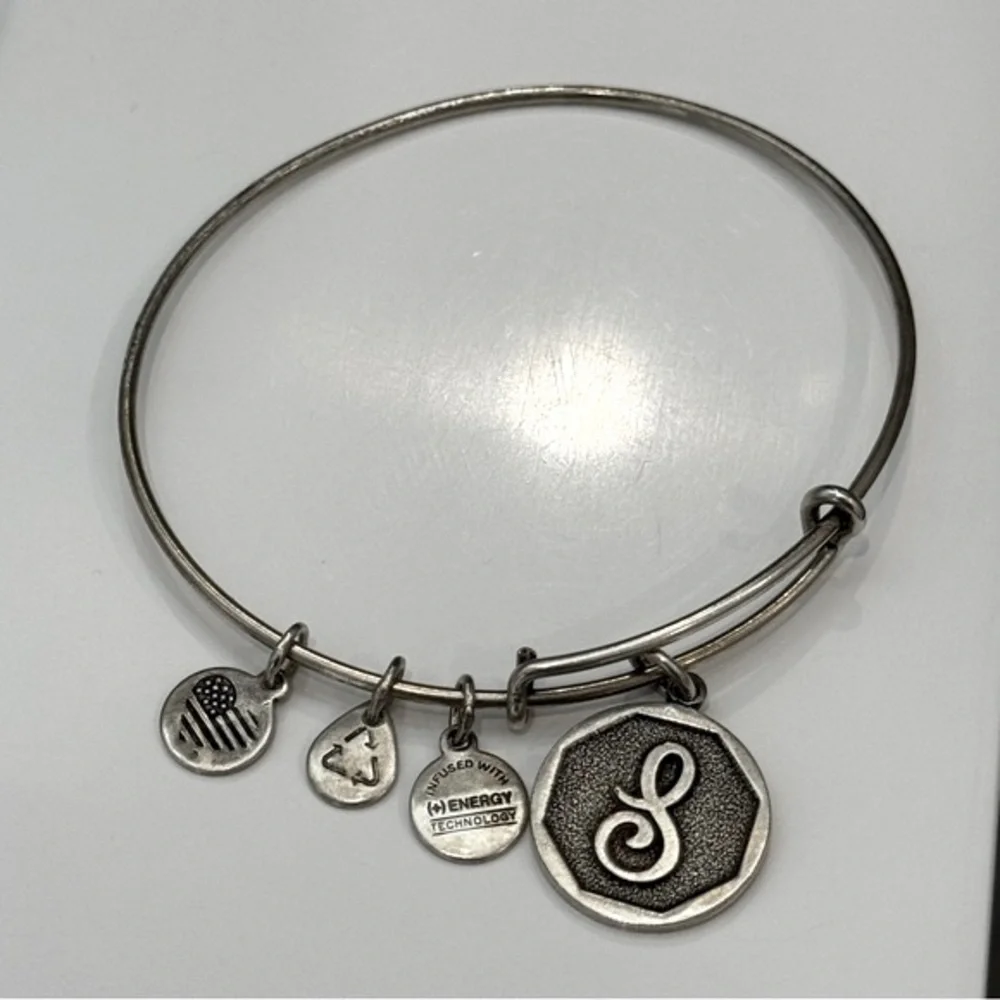 🆕 Alex and Ani Vintage S Monogram Initial Expandable Wire 2.5” Bangle Bracelet